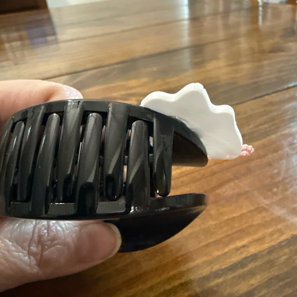 Black Hair Clip with Ghost Charm - Picture 4 of 5